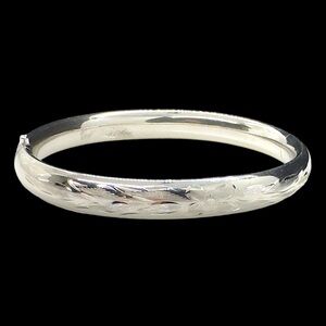 Vintage Carl-Art Sterling Etched Floral Bangle Bracelet